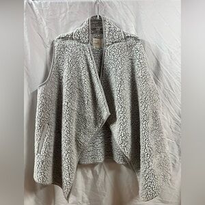 Cozy Gray Sherpa Vest Cardigan Thread+Supply Large